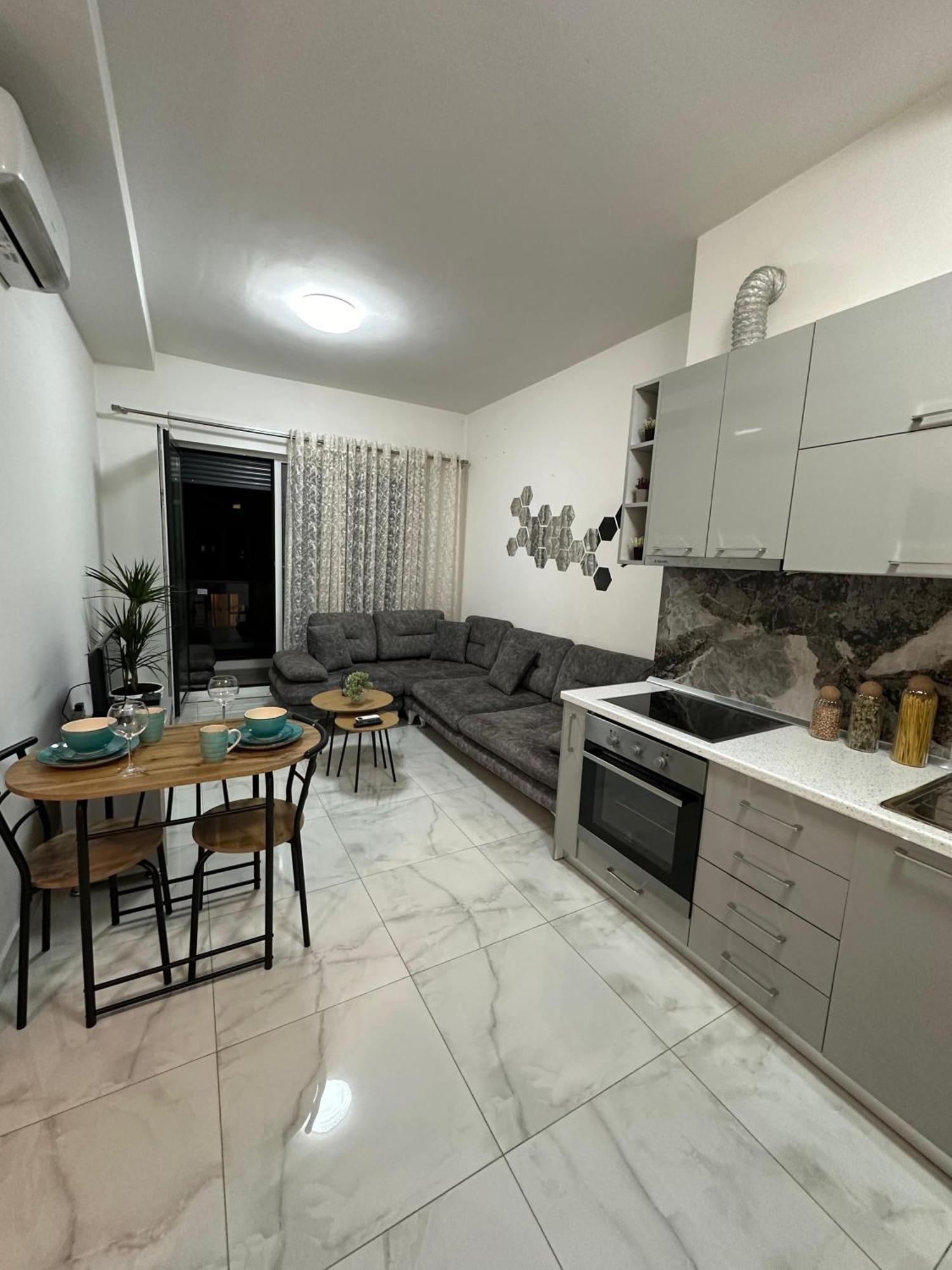 Second Home 1 Tirana Extérieur photo
